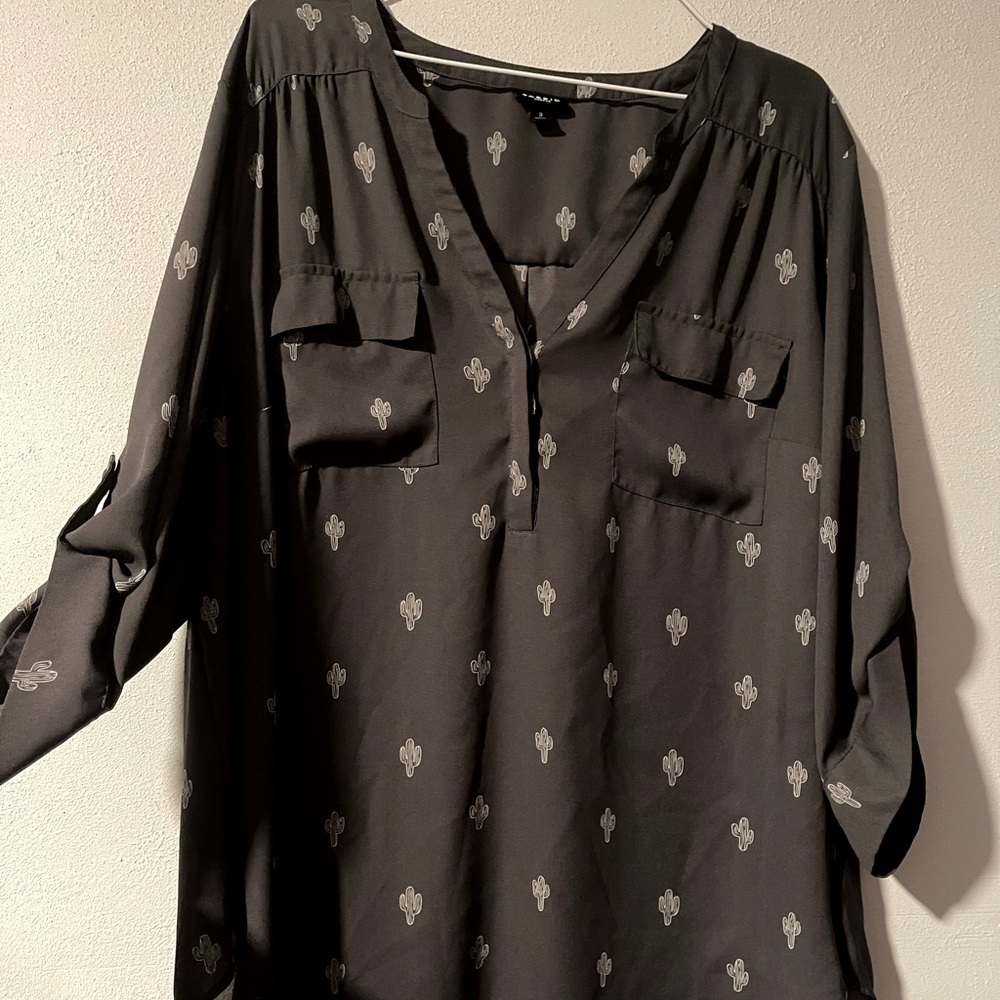 NWOT TORRID SIZE 3 CACTUS HARPER